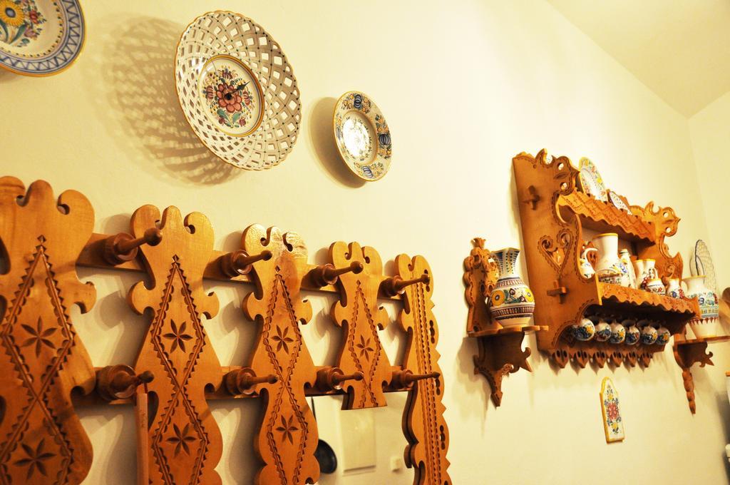 Traditional Slovak Apartment Братислава Экстерьер фото